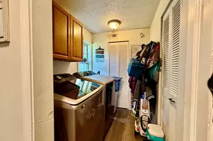 11538 W Oak Dr, Beach Park, IL 60099 - Photo 8