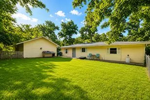 11538 W Oak Dr, Beach Park, IL 60099 - Photo 2