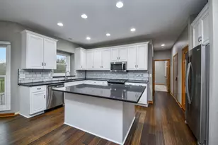 1156 Keim Ct, Geneva, IL 60134 - Photo 8