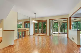 1219 Golf View Dr, Woodridge, IL 60517 - Photo 6