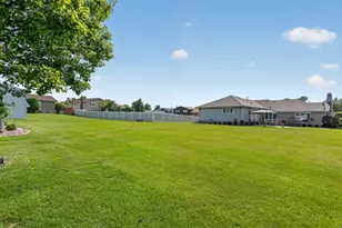 15301 Rosarie Dr, Homer Glen, IL 60491 - Photo 36