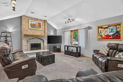 15301 Rosarie Drive, Homer Glen, IL 60491 - Photo 8