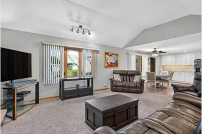 15301 Rosarie Drive, Homer Glen, IL 60491 - Photo 10