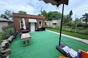 6302 W Holbrook St, Chicago, IL 60646 - Photo 12