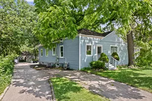 43 S Cedar St, Palatine, IL 60067 - Photo 1