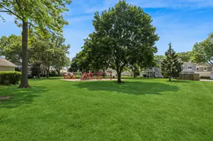 1237 Oboe Ct, Wheeling, IL 60090 - Photo 18