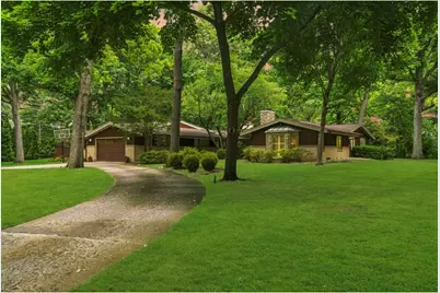 28 Lancaster Lane, Lincolnshire, IL 60069 - Photo 2