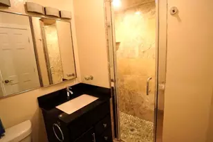 1455 N Sandburg Terrace, Chicago, IL 60610 - Photo 10