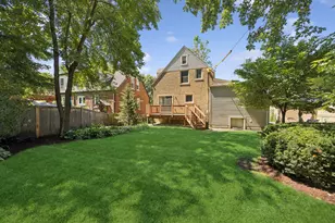 564 Selborne Rd, Riverside, IL 60546 - Photo 20