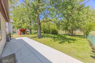 742 Voyager Dr, Bartlett, IL 60103 - Photo 28