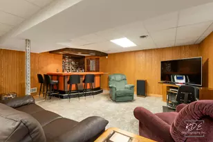 8 E Gartner Rd, Naperville, IL 60540 - Photo 26