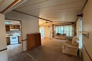1170 Rainbow Rd, Elgin, IL 60123 - Photo 4