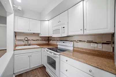 5125 Blodgett Avenue #510, Downers Grove, IL 60515 - Photo 6