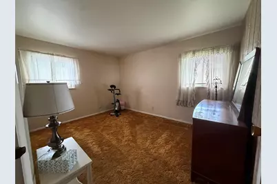 613 Wicker Avenue, Streamwood, IL 60107 - Photo 8