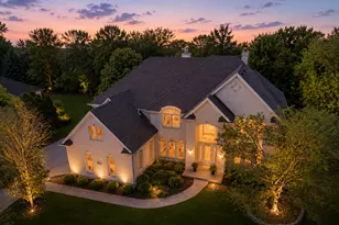 1315 Darien Club Dr, Darien, IL 60561 - Photo 1