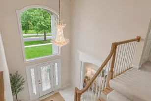 1315 Darien Club Dr, Darien, IL 60561 - Photo 10