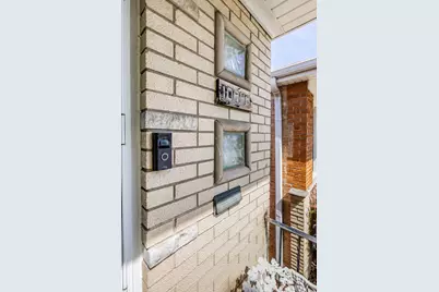 10948 S Albany Avenue, Chicago, IL 60655 - Photo 2