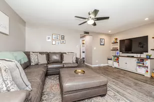 10948 S Albany Ave, Chicago, IL 60655 - Photo 6