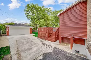 1426 S 10th Ave, Maywood, IL 60153 - Photo 18