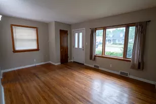 1332 N Main St, Naperville, IL 60563 - Photo 4