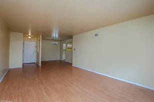 5840 W 104th St, Oak Lawn, IL 60453 - Photo 6