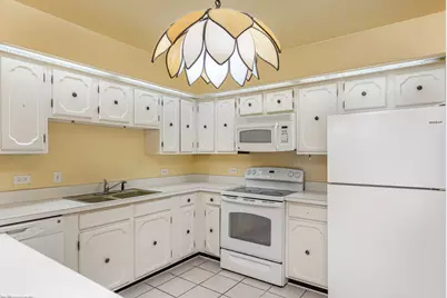5840 W 104th Street #214, Oak Lawn, IL 60453 - Photo 8