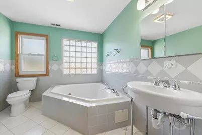 3810 Emerson Drive, Schiller Park, IL 60176 - Photo 24