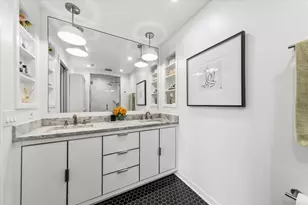 849 N Franklin St, Chicago, IL 60610 - Photo 16