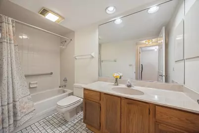 546 Banyon Lane #B, La Grange, IL 60525 - Photo 18