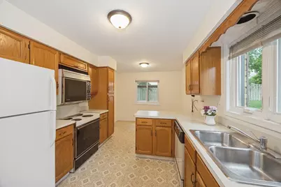 546 Banyon Lane #B, La Grange, IL 60525 - Photo 10