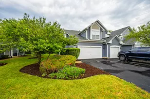 201 Huntington Ct, Oswego, IL 60543 - Photo 1