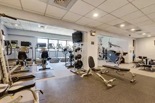 1030 N State St, Chicago, IL 60610 - Photo 24