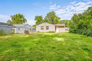 1327 26th St, Rockford, IL 61108 - Photo 22