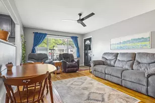 1327 26th St, Rockford, IL 61108 - Photo 6