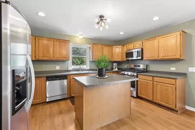 517 N Warwick Avenue, Westmont, IL 60559 - Photo 8