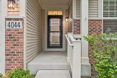4044 Chesapeake Lane, Naperville, IL 60564 - Photo 2