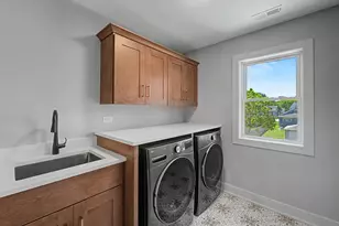 837 S Kearsage Ave, Elmhurst, IL 60126 - Photo 26