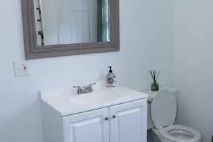 613 Oakwood Dr, Round Lake Beach, IL 60073 - Photo 10
