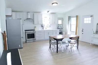 613 Oakwood Drive, Round Lake Beach, IL 60073 - Photo 4