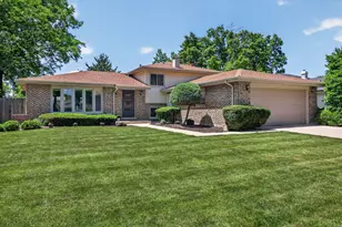 6716 Trenton Ln, Darien, IL 60561 - Photo 1