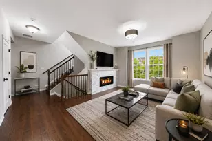 15317 Sheffield Square Pkwy, Orland Park, IL 60462 - Photo 2