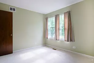 2088 Pennsbury Ln, Hanover Park, IL 60133 - Photo 18
