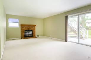 2088 Pennsbury Ln, Hanover Park, IL 60133 - Photo 22