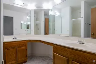 2088 Pennsbury Ln, Hanover Park, IL 60133 - Photo 14