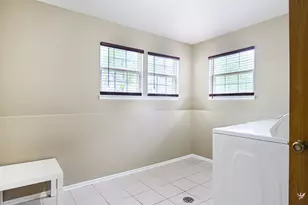 2088 Pennsbury Ln, Hanover Park, IL 60133 - Photo 20