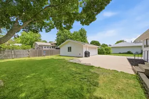 3915 Terrance Ferry Dr, Joliet, IL 60431 - Photo 16