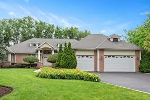 600 Haven Dr, Barrington, IL 60010 - Photo 1