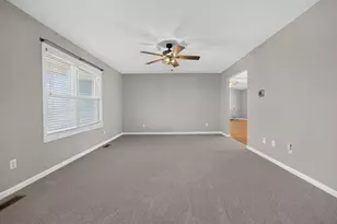 1905 Saltonstall Dr, Normal, IL 61761 - Photo 4
