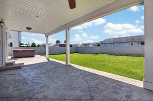 1905 Saltonstall Dr, Normal, IL 61761 - Photo 34