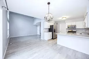 1673 Waterford Rd, North Aurora, IL 60542 - Photo 10